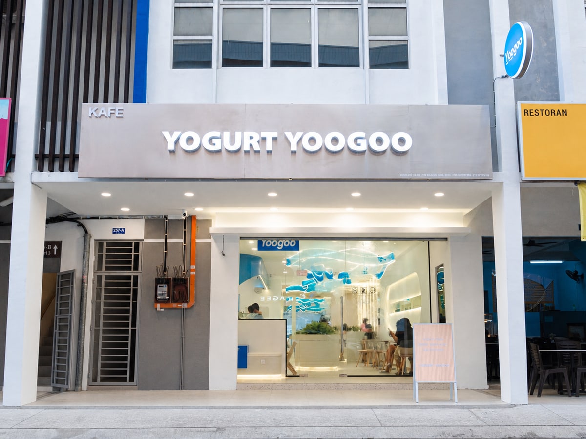 Kulai Yoogoo storefront